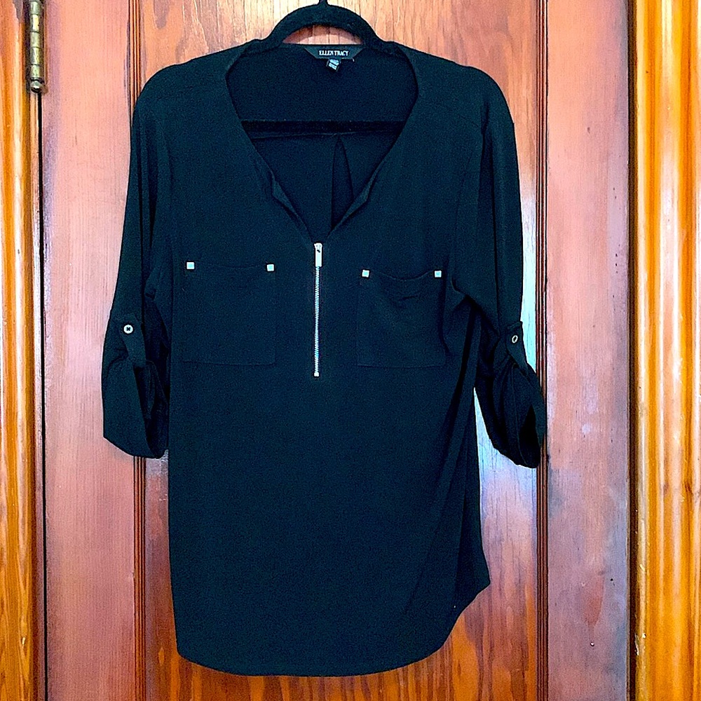 Ellen Tracy size L women’s dressy top, super flattering!